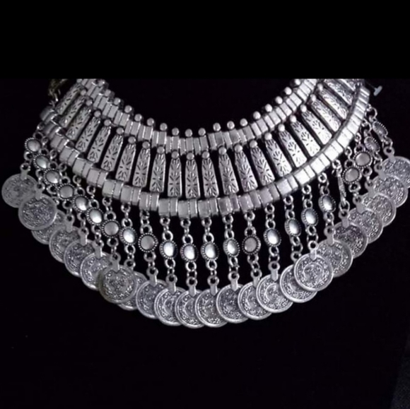 Tribal Necklace - Picture 3 of 3